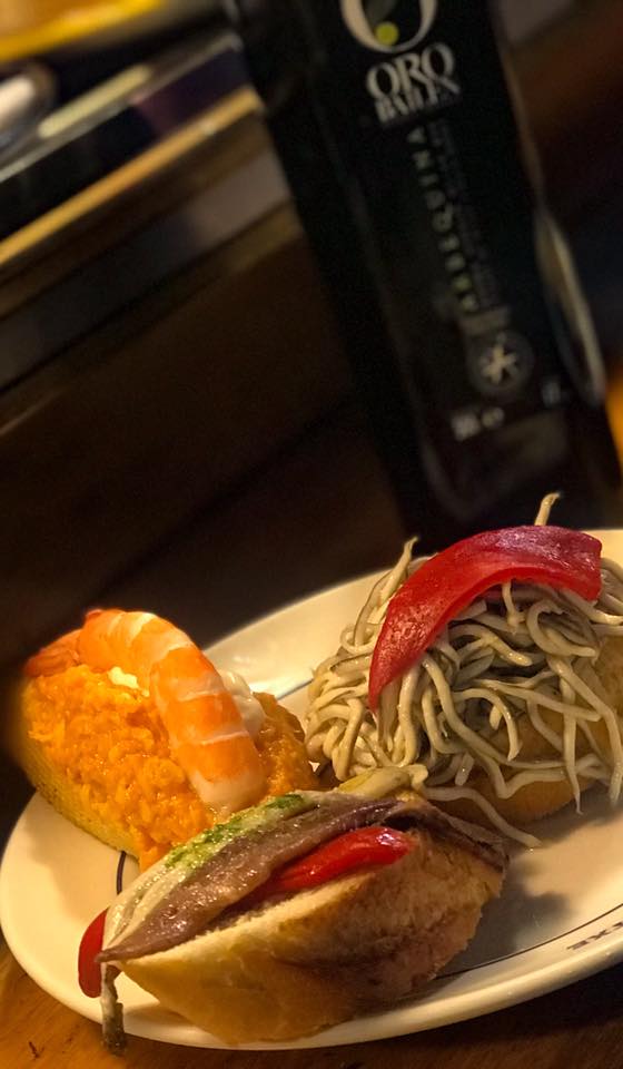 Anchovies with roasted red pepper Shrimp with crab salad Seafood “noodles”